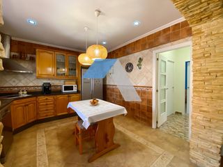 Xalet a Fontcalent. Chalet con gran potencial en la cañada del fenollar, a solo 5 mi