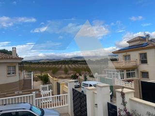 Chalet à Castalla. Vendo chalet