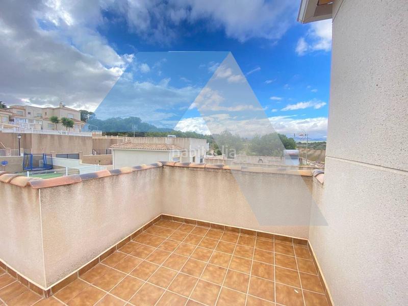 Foto a8fbd3f1-bf94-4201-86e7-d48bcfef472a. Xalet amb aparcament a Castalla