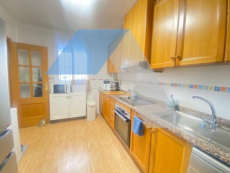 Foto ab632a76-9f88-4318-8200-e809f4d7003d. Xalet amb aparcament a Castalla