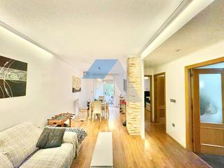 Pis a Norte. Piso con 3 habitaciones, 2 baños, garaje, trastero y piscina