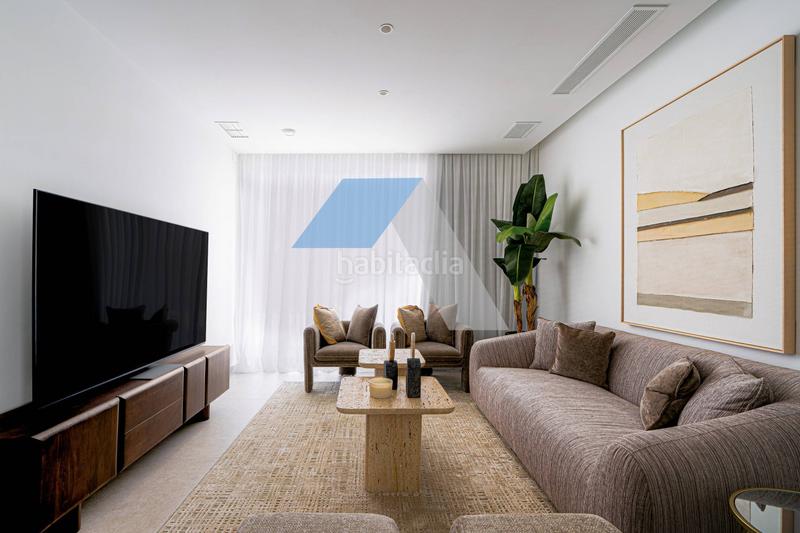 Foto e26bf472-048a-460a-9a95-d30bbfd7fe56. Chalet vive en un chalet de lujo en Varadero Nucia (la)