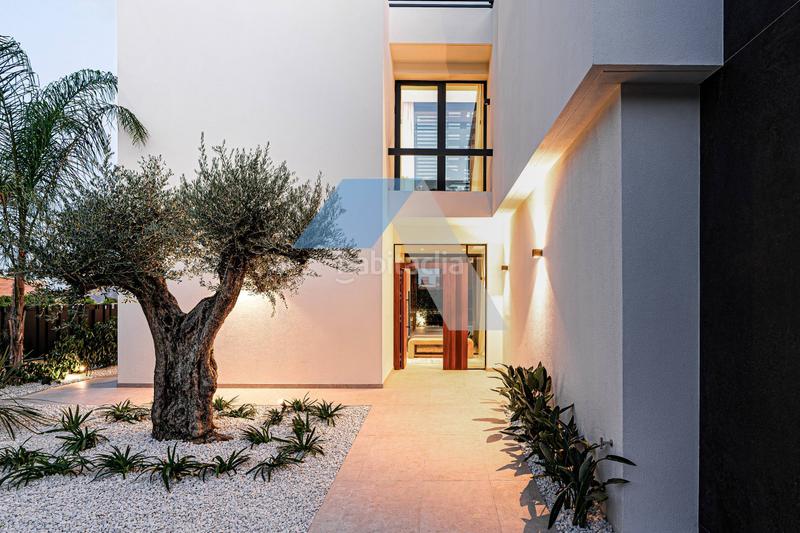 Foto f2525f3c-28b8-4054-b220-815c800703f0. Chalet vive en un chalet de lujo en Varadero Nucia (la)