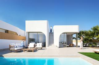 Chalet in Las Lomas de Rame-Bahía Bella. Villa de lujo en los alcázares