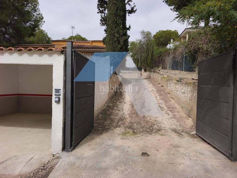 Foto 369cf4e3-7e1b-4ca8-b35a-51957a5f359c. Chalet  independiente totalmente reformado en parcela de 943 m en Tibi