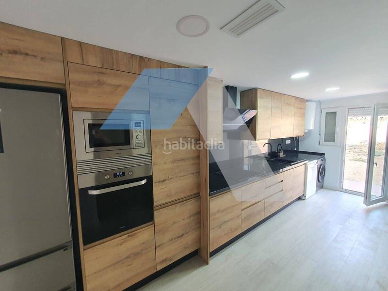 Foto 3c79c989-9baf-45ed-95c9-f2f3eb4c4872. Chalet  independiente totalmente reformado en parcela de 943 m en Tibi