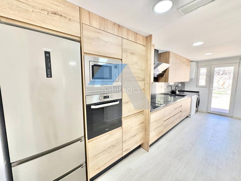 Foto 849602be-9dd0-474a-b7f2-d9f71912cef4. Chalet  independiente totalmente reformado en parcela de 943 m en Tibi