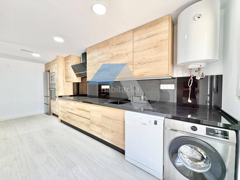 Foto ca46c9e9-0080-415a-818f-8156a0152420. Chalet  independiente totalmente reformado en parcela de 943 m en Tibi