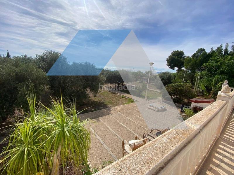 Foto c3b7a8bb-c56b-4cb5-9e1a-b175fd592a8b. Xalet amb aparcament a Peña de las Águilas Elche / Elx