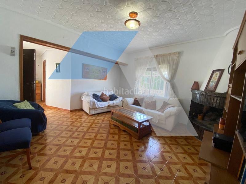 Foto fc292c4f-45a6-456c-bd8e-f05d4546a2a2. Xalet amb aparcament a Peña de las Águilas Elche / Elx