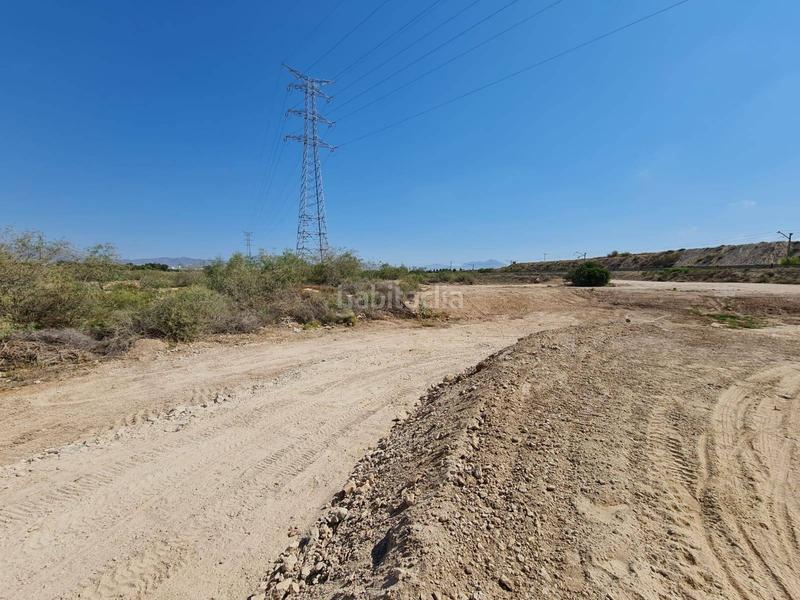 Foto 3166080a-f2d3-4267-af2f-75e9816c669d. Finca rústica en Fontcalent Alicante