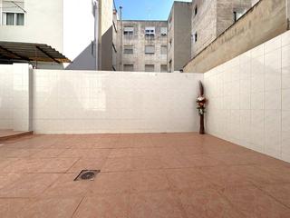 Appartement à Norte. Piso bajo con gran patio en san vicente del raspeig, junto a pla