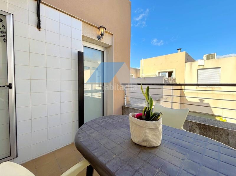 Foto 3557bc22-1cc1-482a-b5b7-22bbf345c407. Haus mit parking pool in Centro Sant Vicent del Raspeig