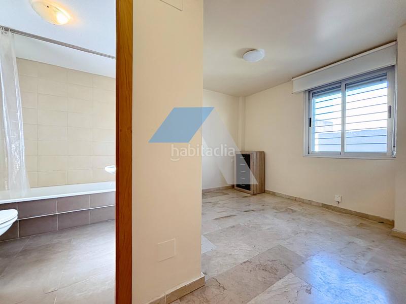 Foto 75dd9055-cc4b-433f-b9bc-f000cb50c9a5. Haus mit parking pool in Centro Sant Vicent del Raspeig