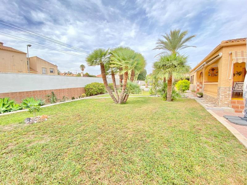 Foto 03bd2456-ba7d-40bf-a5ec-3c2df272e7ac. Xalet amb calefacció aparcament a La Huerta Mutxamel