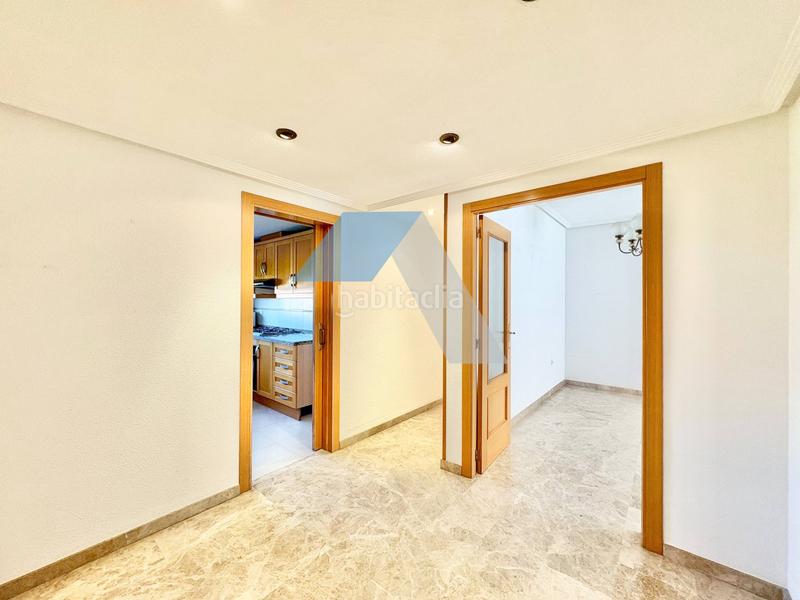 Foto 04f24c5e-8f73-4ebd-ad34-98d184474fe4. Pis amb calefacció piscina a Garbinet - Parque de las Avenidas Alicante