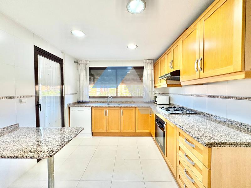 Foto 67d7582a-0ab0-40ea-b442-4b40c86cf619. Pis amb calefacció piscina a Garbinet - Parque de las Avenidas Alicante