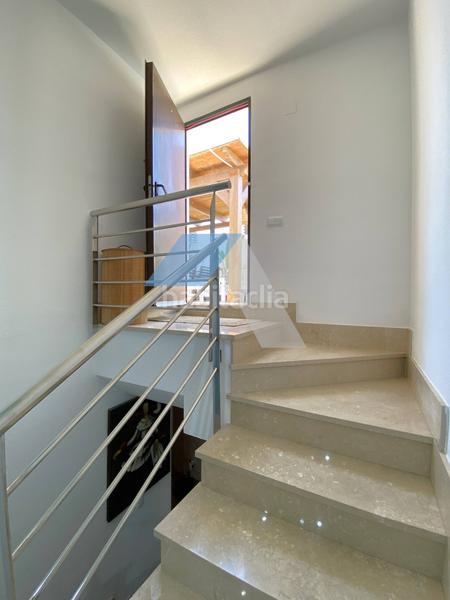 Foto c5e29487-91e1-4785-9937-afe64b1bd85f. Duplex with parking in Norte Sant Vicent del Raspeig
