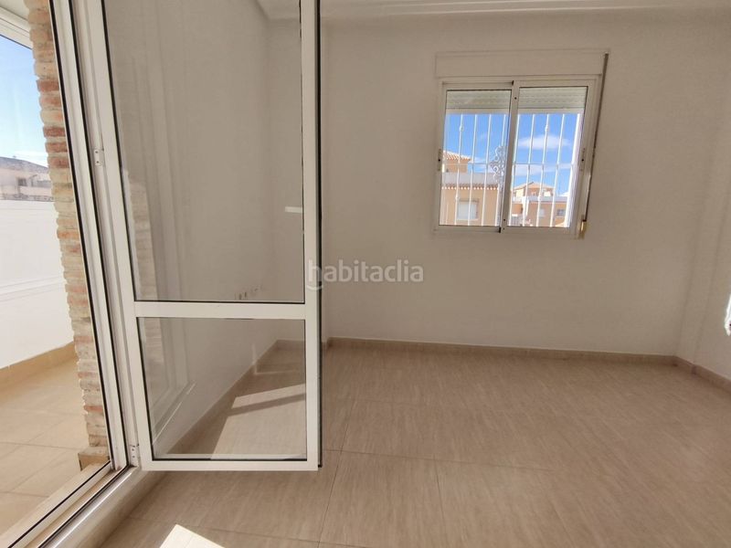 Foto 21ff9aa3-c630-40d1-a006-e3b8da0d6641. Casa amb aparcament piscina a Lo Marabú Rojales