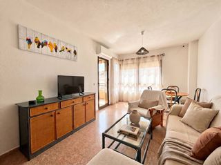 Flat in Centro. Vivienda de 3 dormitorios cerca del parque lotorrent
