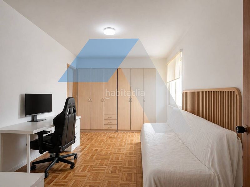 Foto c13cb3f8-d765-47d3-ac87-5d9bf9a812f0. Pis a Centro Mutxamel