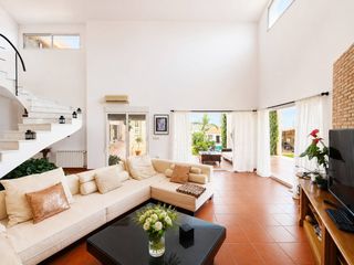Chalet en Villamontes-Boqueres. Espectacular chalet independiente en san vicente del raspeig