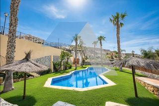 Casa a schiera in Bonalba-Cotoveta. Vivienda adosada de ensueño en bonalba, muchamiel