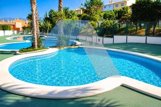 Casa a La Huerta. Espectacular bungalow en la huerta mutxamel con sótano, piscina