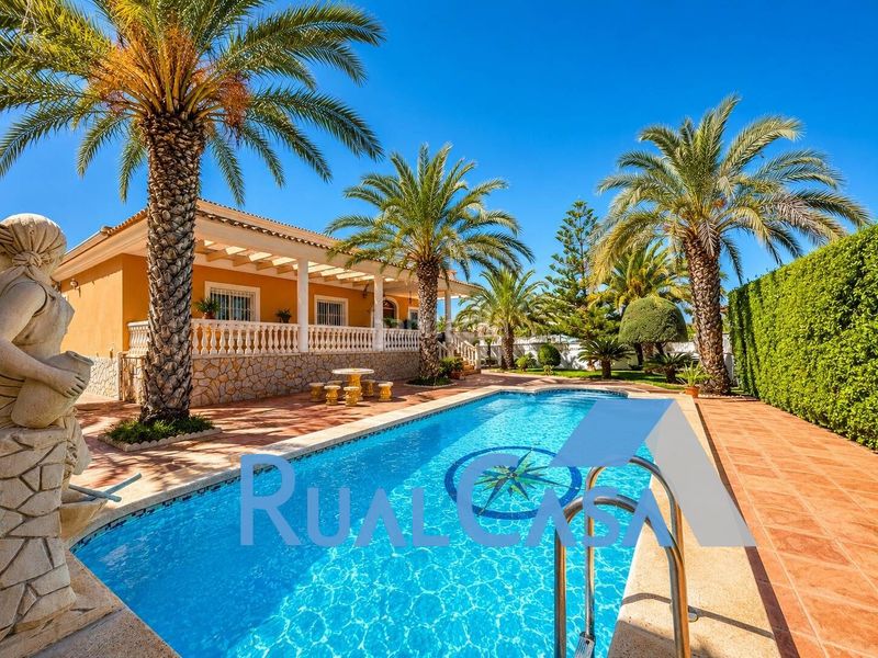 Foto 92b62e97-7531-4e49-9429-f7db9076ad06. Xalet amb calefacció aparcament piscina a La Huerta Mutxamel