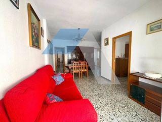 Pis a Centro. Luminosa vivienda junto a la policía local de san juan de alican