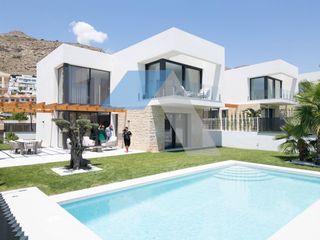 Chalet in Golf Bahía. Espectacular villa de lujo en sierra cortina finestrat