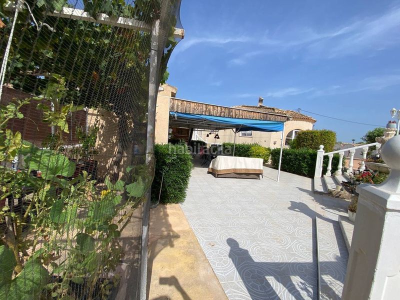 Foto f079ed9c-6643-4765-aa99-0e7860745f91. Xalet amb aparcament piscina a Catral