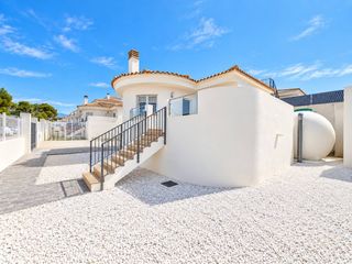 Xalet a Castalla. Chalet independiente en castalla internacional