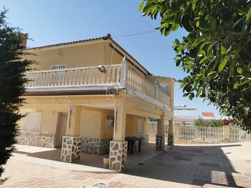 Foto cc9642ca-1cc6-439a-81b3-05f205d212fd. Chalet con parcheggio piscina in San Fulgencio