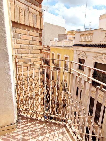 Foto c27464e9-d4f8-44f0-8431-f8fb31c8a34a. Location appartement dans Centro Elche / Elx
