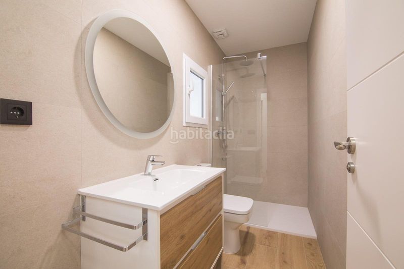 Foto 0a908c4a-5840-4c5f-aa29-a7d1db0655b2. Casa amb calefacció a Plaza Crevillente - Antiguos Juzgados - El Asilo Elche / Elx