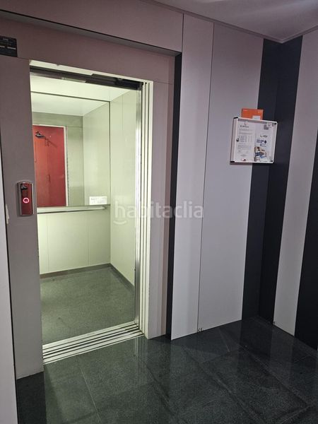 Foto 47a32081-1f7d-4884-a94b-0005743d0021. Piso  seminuevo en urbanización con piscina en Crevillente
