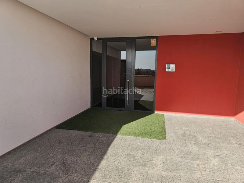 Foto 99a7b3e6-9155-4844-a1d1-0006ab16339a. Piso  seminuevo en urbanización con piscina en Crevillente