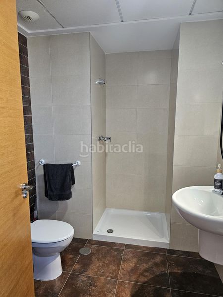Foto ce70c20a-9f11-4fe5-852d-67309645588c. Piso  seminuevo en urbanización con piscina en Crevillente