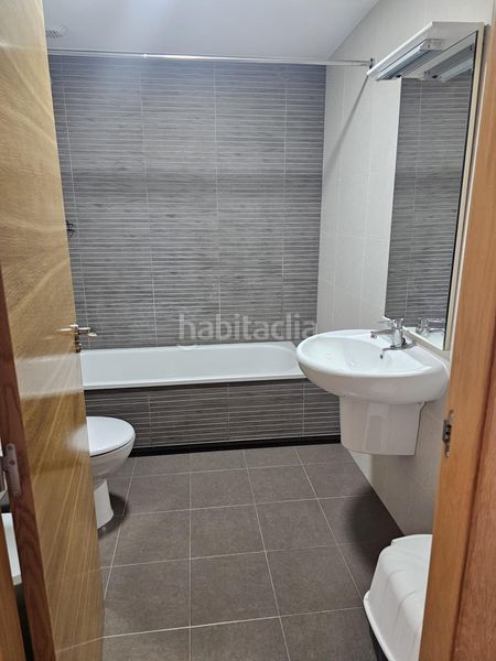 Foto e3196fd1-afda-447a-baf1-7ca90ac3af83. Piso  seminuevo en urbanización con piscina en Crevillente