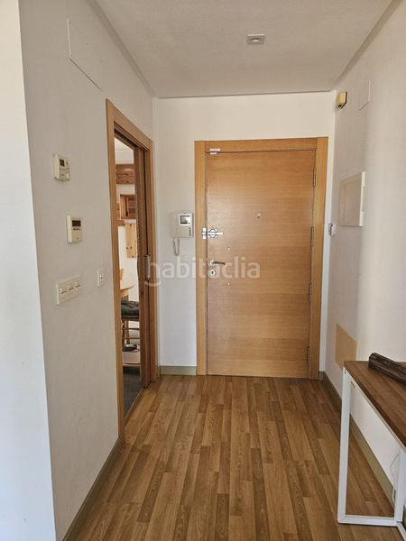 Foto ffa895a0-b692-4c0b-9057-9aba045e6836. Piso  seminuevo en urbanización con piscina en Crevillente