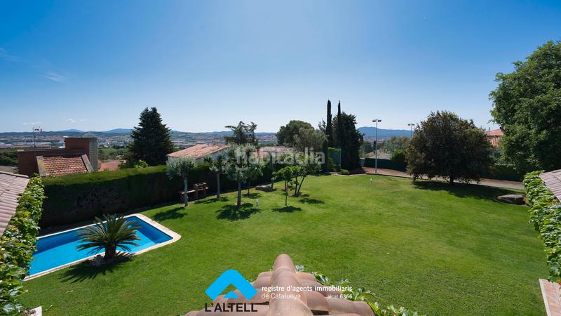Foto 7188bc0d-ec9b-4d22-b334-4b7cce3677d5. Chalet en Canovelles
