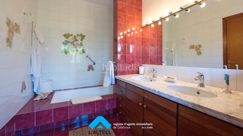 Foto 857741c9-c13f-453f-b6b9-59914ae5180a. Chalet en Canovelles