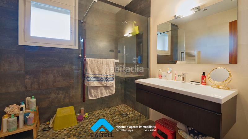 Foto c287d8cd-1915-482b-9563-735715dc72c9. Chalet en Canovelles