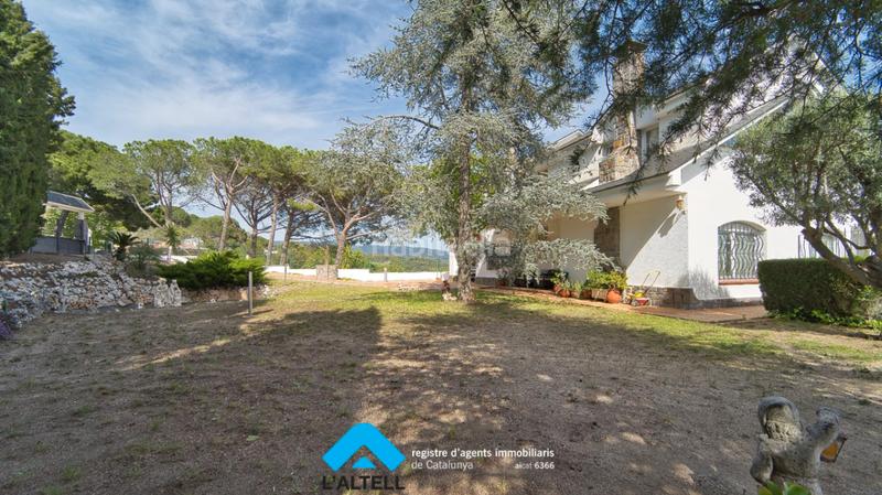Foto cf99f36f-53b5-41b8-b8fe-3b190b33b540. Chalet en Ametlla del Vallès (L´)