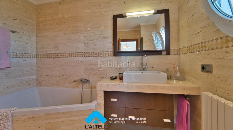 Foto ef315ff7-1c1c-4605-a5df-ce8aeb80605b. Chalet en Ametlla del Vallès (L´)