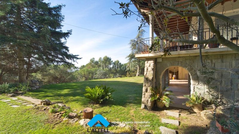 Foto 0a93d776-0829-4d2b-a471-3ea8f61fec6a. Chalet en Ametlla del Vallès (L´)