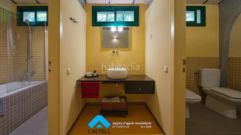 Foto e6c32385-b7a1-4a8e-bc5c-0b81e6942d6f. Masía en Bigues i Riells del Fai