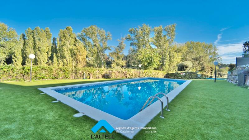 Foto ec1f2b61-b57b-4d0a-a1a5-9e8fd95ec061. Casa adossada amb calefacció aparcament piscina a Ametlla del Vallès (L´)