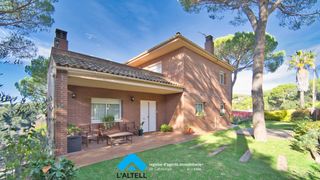 House in Ametlla del Vallès (L´)